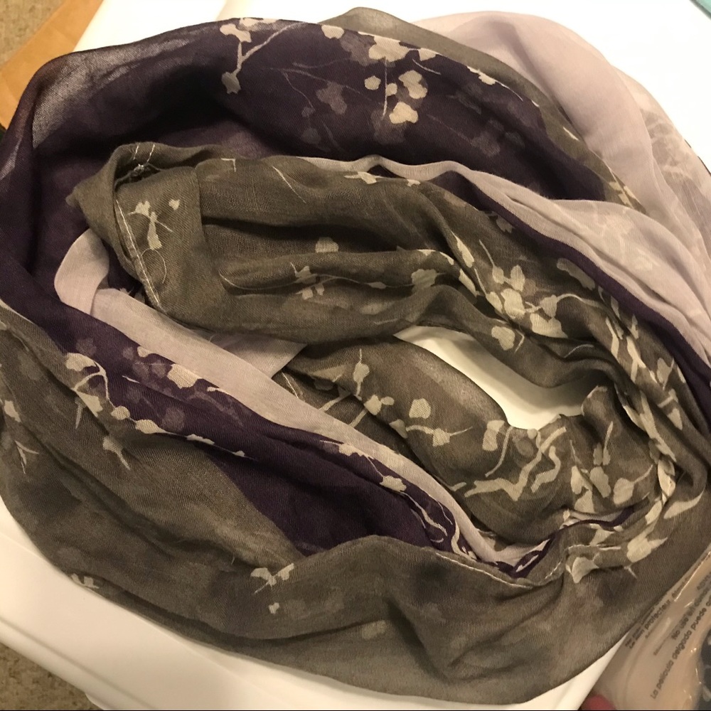 Simply Vera Eternity Scarf